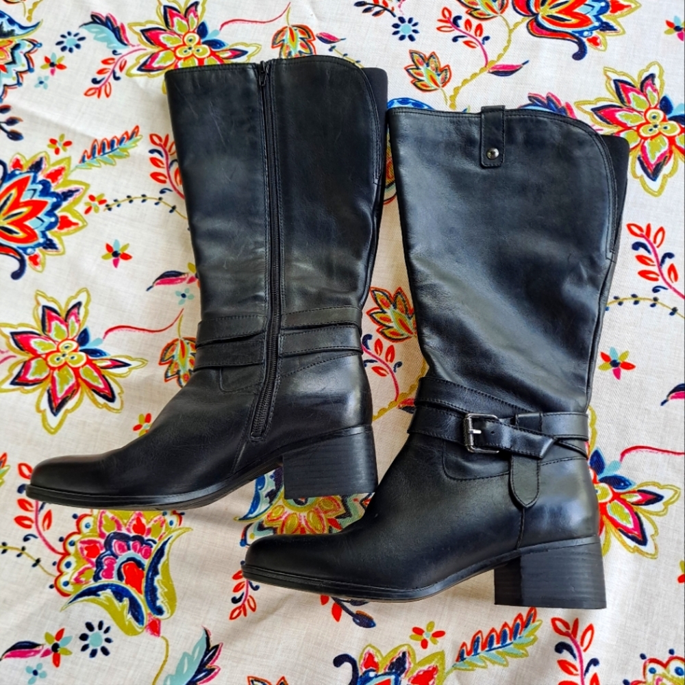 Naturalizer Black Leather Wide Calf boots